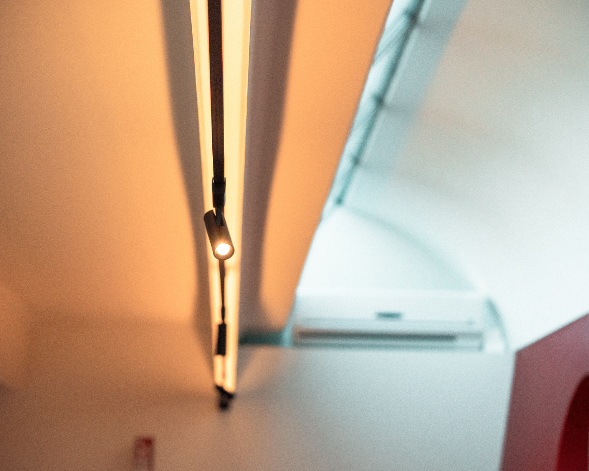 Sostituzione di tutti i corpi illuminanti dell’azienda con sistemi a tecnologia LED.